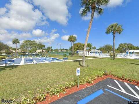 Circle, DELRAY BEACH, FL 33445