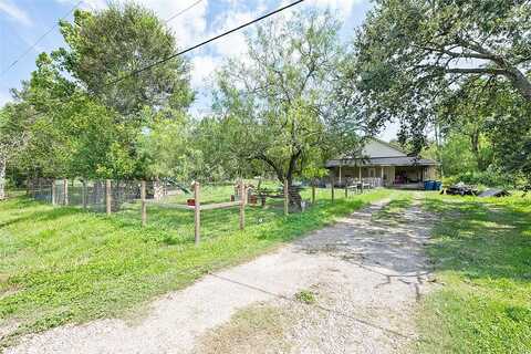 County Road 171, ANGLETON, TX 77515