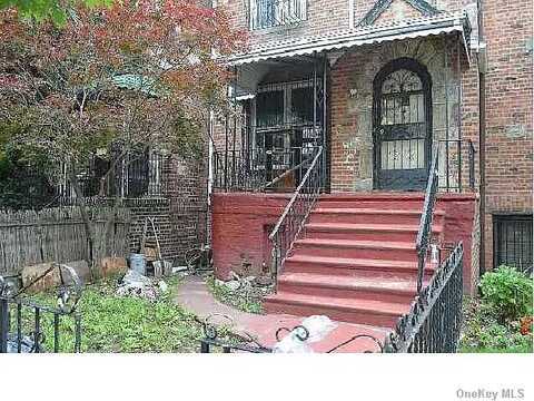 39Th, BROOKLYN, NY 11203