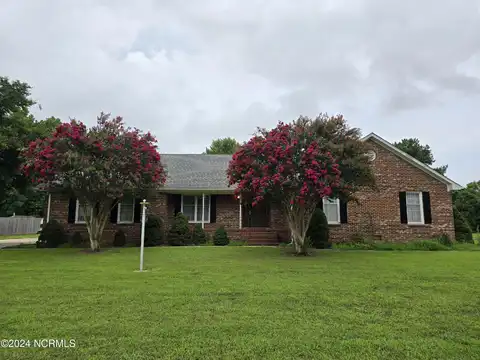 2404 Dan And Mary Street, Elizabeth City, NC 27909