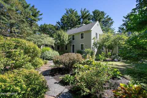 71 East Hubbard Rd, Sandisfield, MA 01255