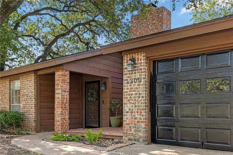 1305 Austin Avenue, College Station, TX 77845