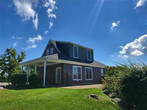 5301 McGraw Gap Road, Hot Springs, VA 24445