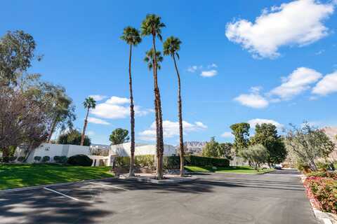 48792 Desert Flower Drive, Palm Desert, CA 92260