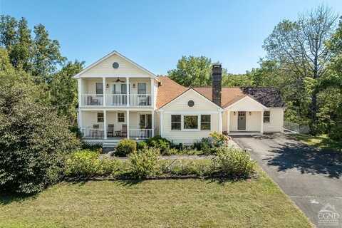 116 Battenfeld, Milan, NY 12571