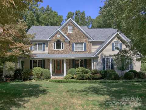 263 Fernbrook Drive, Mooresville, NC 28117