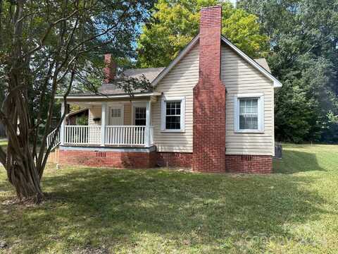 809 Sumner Street E, Lincolnton, NC 28092