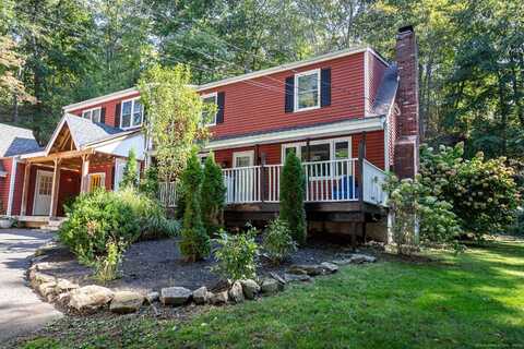 395 Saw Mill Road, Guilford, CT 06437