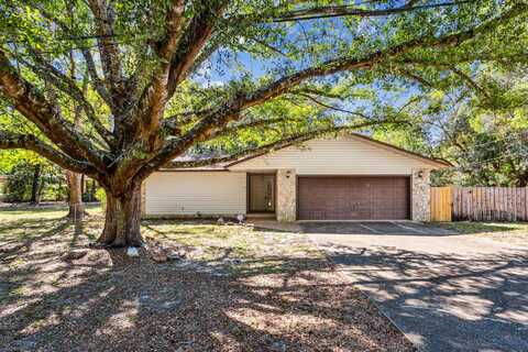 3 Shrewsbury Way, Shalimar, FL 32579