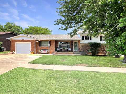 1324 Flynn, Alva, OK 73717