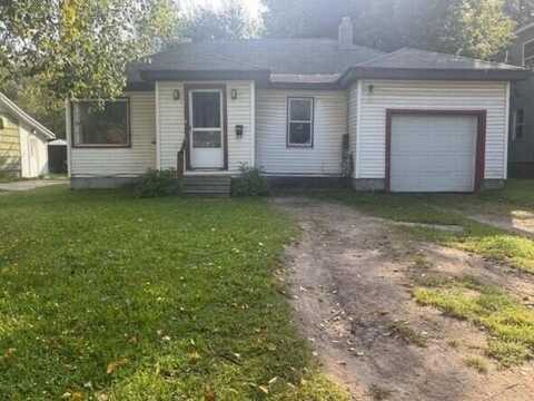 1305 Seymour ST, Muir, MI 49783