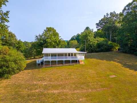 30 Gregory Rd, Franklin, NC 28734