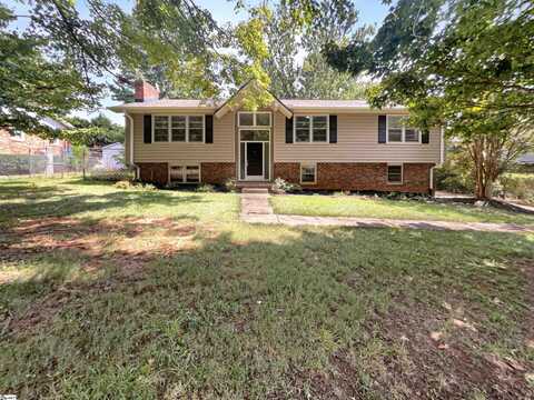 5 Broomfield Drive, Greenville, SC 29617