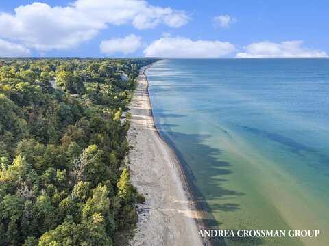 500 Blue Star Highway, South Haven, MI 49090