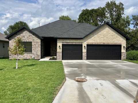 653 W Arbor Glenn Drive, Nixa, MO 65714