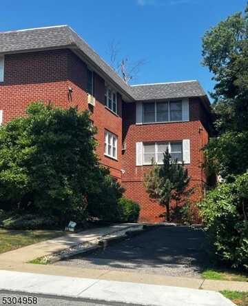 53 Union St, Montclair, NJ 07042