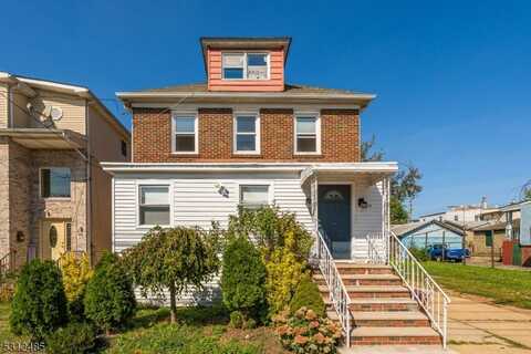 80 Randolph St, Carteret, NJ 07008