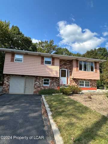 28th St, Harleigh, PA 18225