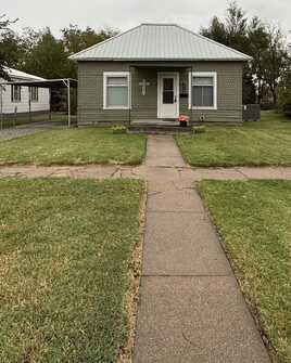 614 Toles Ave, Larned, KS 67550