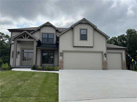 13301 Silverleaf Court, Parkville, MO 64152