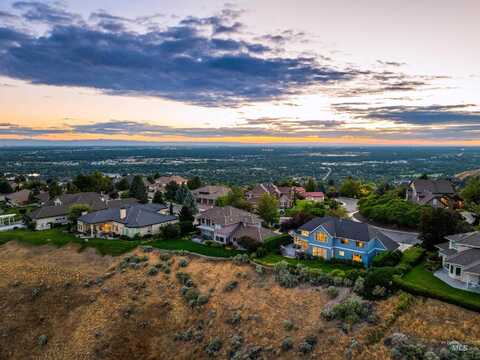 5251 N Quail Summit Way, Boise, ID 83703