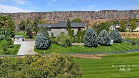 104 Riverside Lane, Buhl, ID 83316