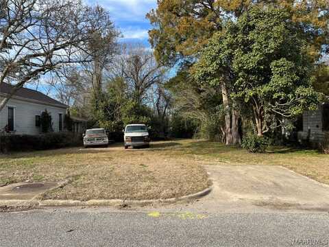 15 BROADWAY Street, Montgomery, AL 36110