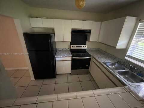 4160 NW 21st St, Lauderhill, FL 33313