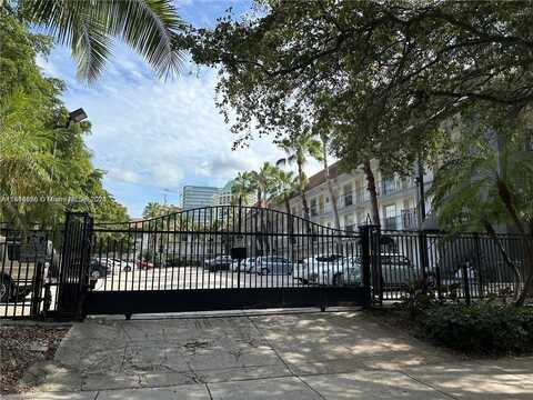 3245 Virginia St, Miami, FL 33133