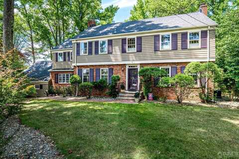 6 Oak Grove Lane, Edison, NJ 08820