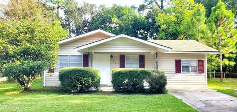 127 Linda Circle, Ocean Springs, MS 39564