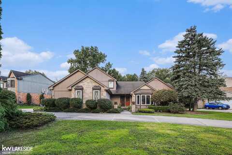 2186 Hickory Leaf, Rochester Hills, MI 48309