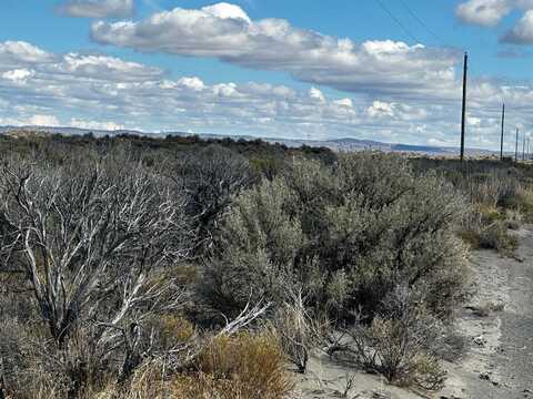 1900 off Fossil Lake Road, Christmas Valley, OR 97641