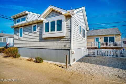 108 W Amberjack Way, Lavallette, NJ 08735