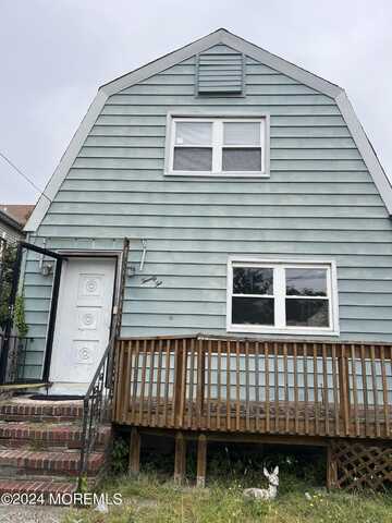 22 Saint Peters Place, Keansburg, NJ 07734