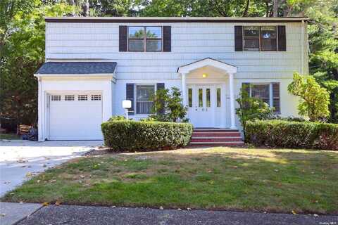 43 Wimbleton Lane, Great Neck, NY 11023