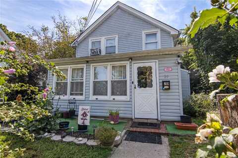 20 Maple Avenue, Port Jefferson Station, NY 11776