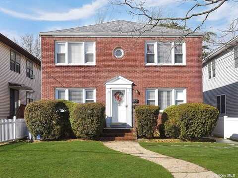 71 Evergreen Avenue, Lynbrook, NY 11563