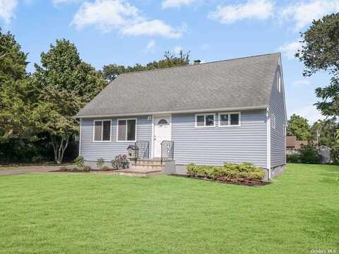 150 Dawn Drive, Centereach, NY 11720