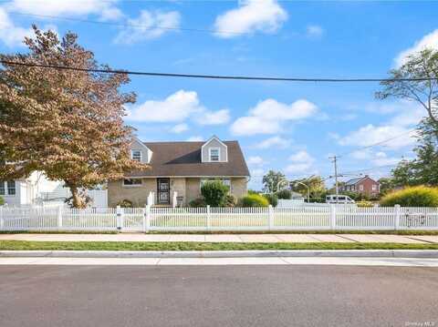 96 Cliff Ave Avenue, Hempstead, NY 11550