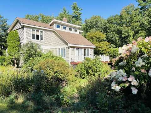 47 North Road, Winterport, ME 04496