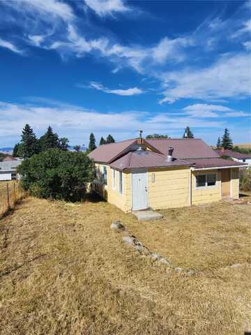 405 1st Avenue NE, White Sulphur Springs, MT 59645