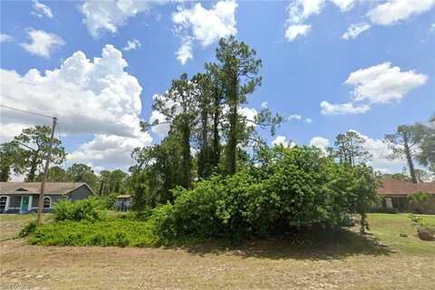 229 McArthur, LEHIGH ACRES, FL 33974