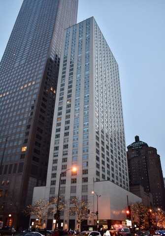 777 N MICHIGAN Avenue, Chicago, IL 60611