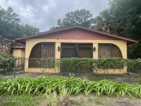 3222 MONCRIEF Road W, Jacksonville, FL 32209