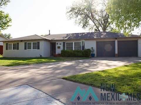 3014 Bandolina Ave, Roswell, NM 88201