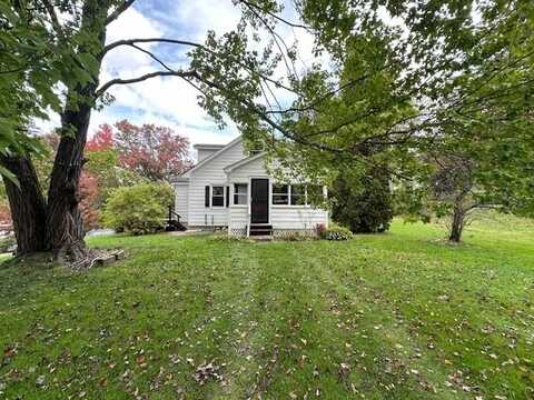 25 Ford Avenue, Walpole, NH 03608