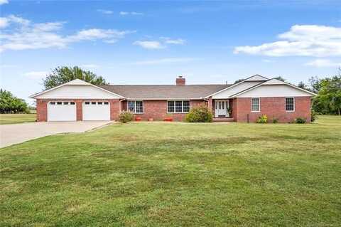 18120 N 5th Street, Henryetta, OK 74437