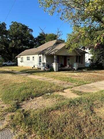 716 E 12th Street, Okmulgee, OK 74447