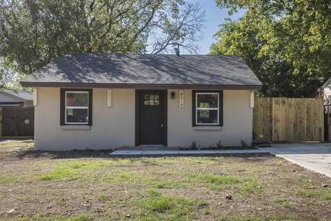 9213 S Dodson Drive, White Settlement, TX 76108